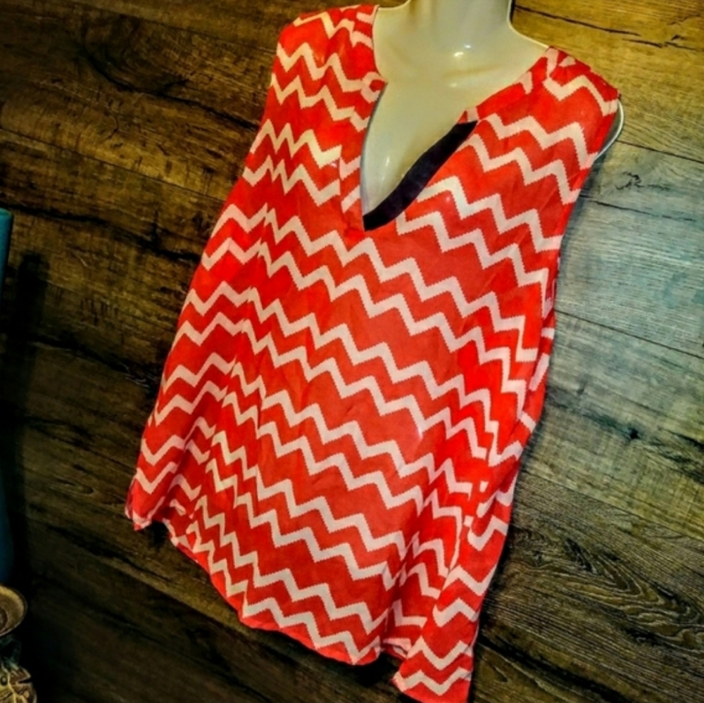 Live For Truth Top Size 2X High Low Shark Bite - Picture 5 of 13